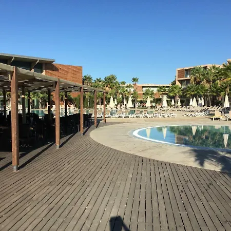 Herdade Dos Salgados Lagoas Apartment