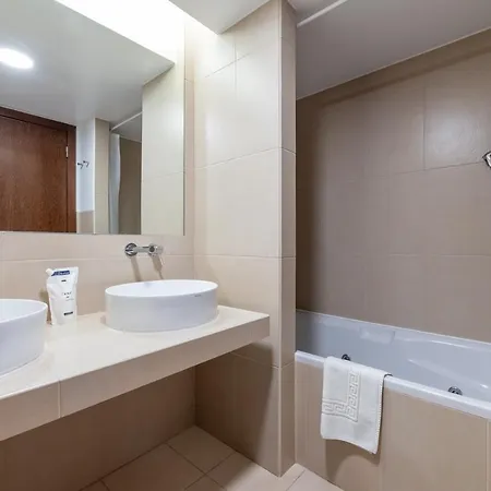 Herdade Dos Salgados Lagoas * Albufeira